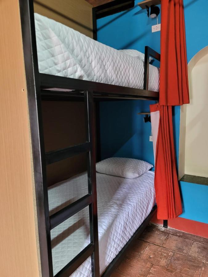 Hostel Hopa Антигуа-Гватемала Экстерьер фото