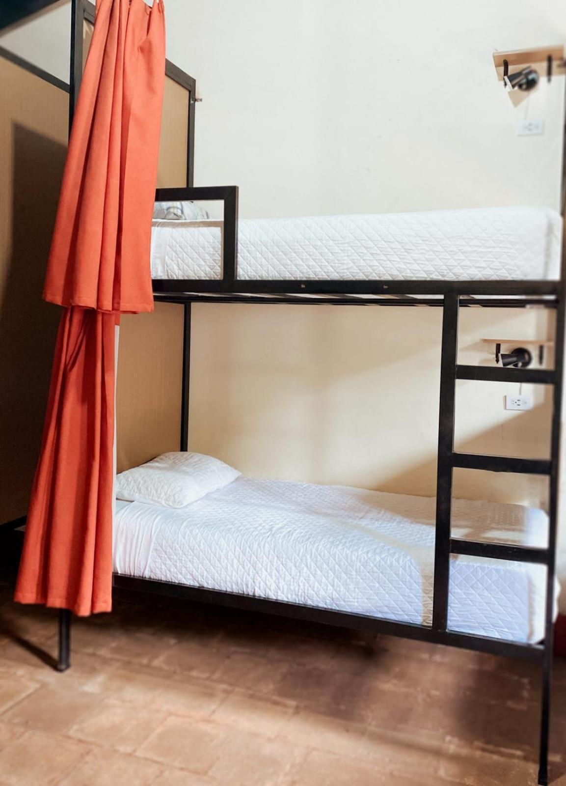 Hostel Hopa Антигуа-Гватемала Экстерьер фото